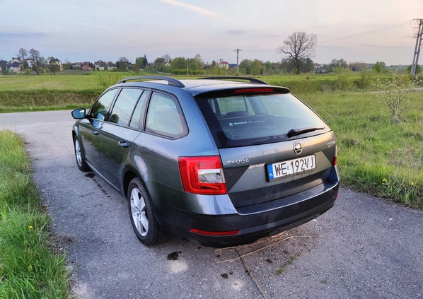 Skoda Octavia cena 52900 przebieg: 107000, rok produkcji 2019 z Pyzdry małe 56